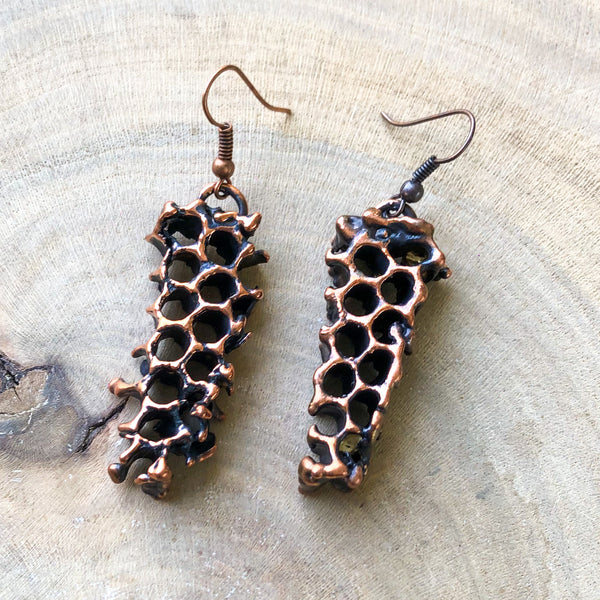 NATURAL HONEYCOMB EARRINGS